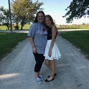 Meet your Posher, Crystal